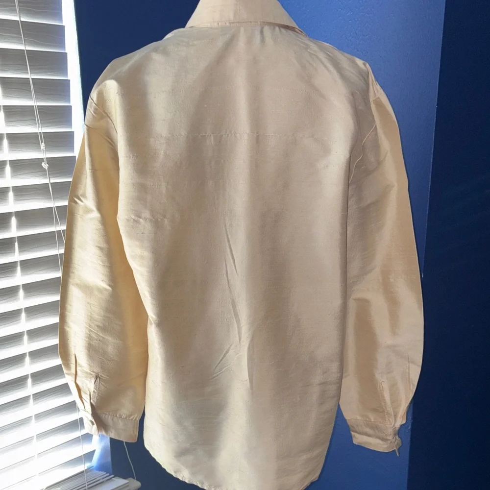 Vintage Bentley Arbuckle 100% Raw Silk Button‑Up Top – Cream – Size 10 – EUC - Picture 6 of 8